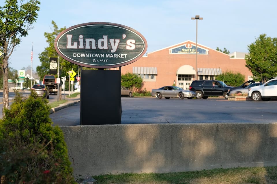 Lindy s Downtown Market