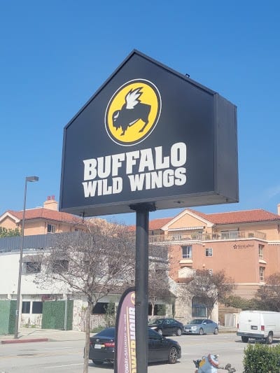 Buffalo Wild Wings Gril #3562