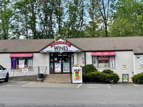 Valley Wines