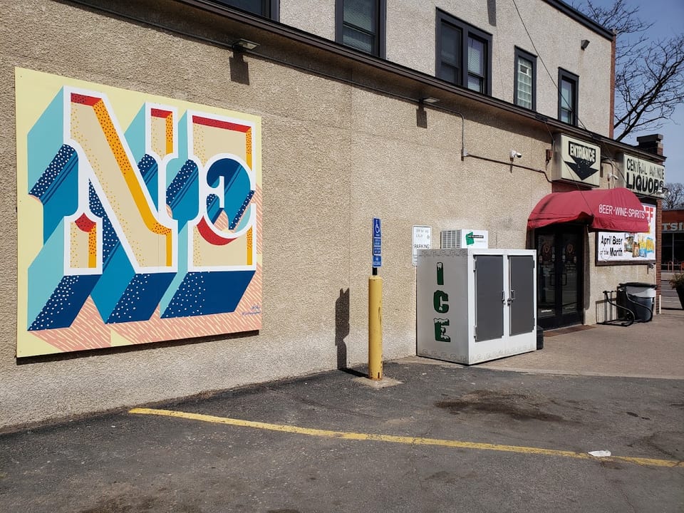 Central Ave Liquor