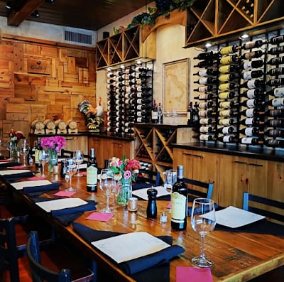 Gallos Kitchen & Bar