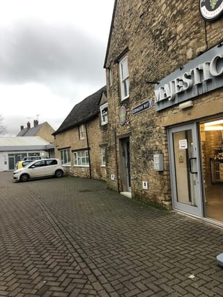 Majestic Witney