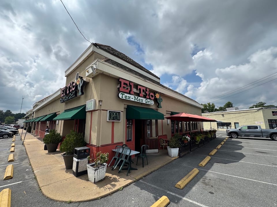 El Tio Tex Mex Grill