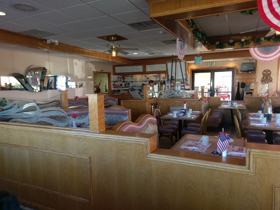 Anthonys Restaurant & Pub