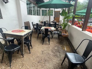 De Nada Cantina