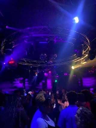 Play Dance Bar