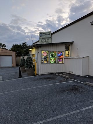 Westys Beer Dist.