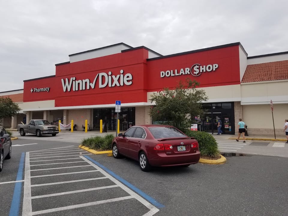 Winn-Dixie (Park Plaza)
