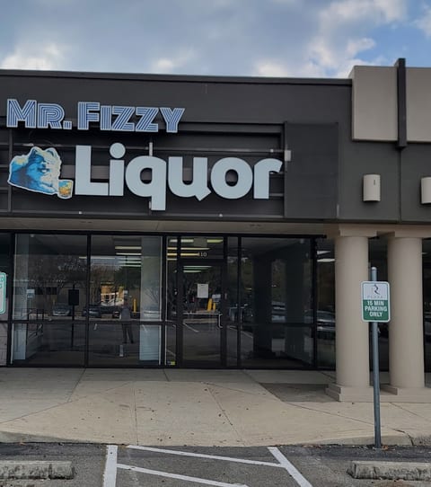 Sippy’s Beer & Wine