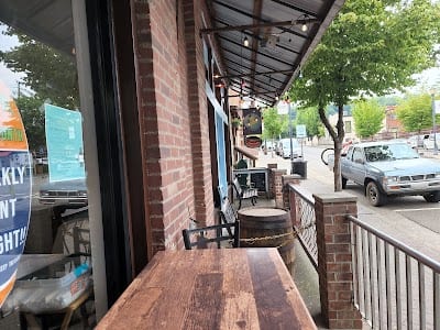River Street Tavern