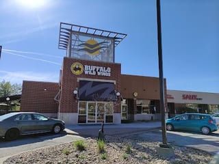 Buffalo Wild Wings Gril #152