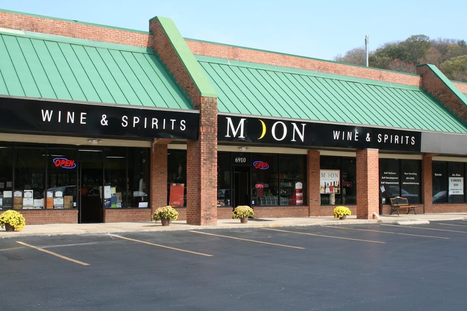 Moon Wine & Spirits