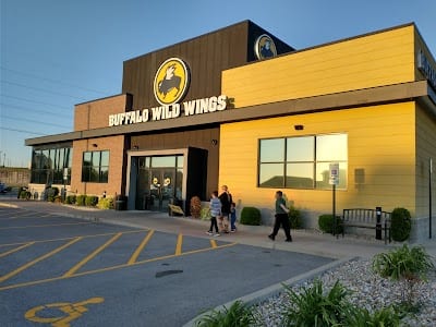Buffalo Wild Wings Gril #3817