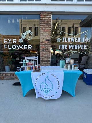 Fyr Flower