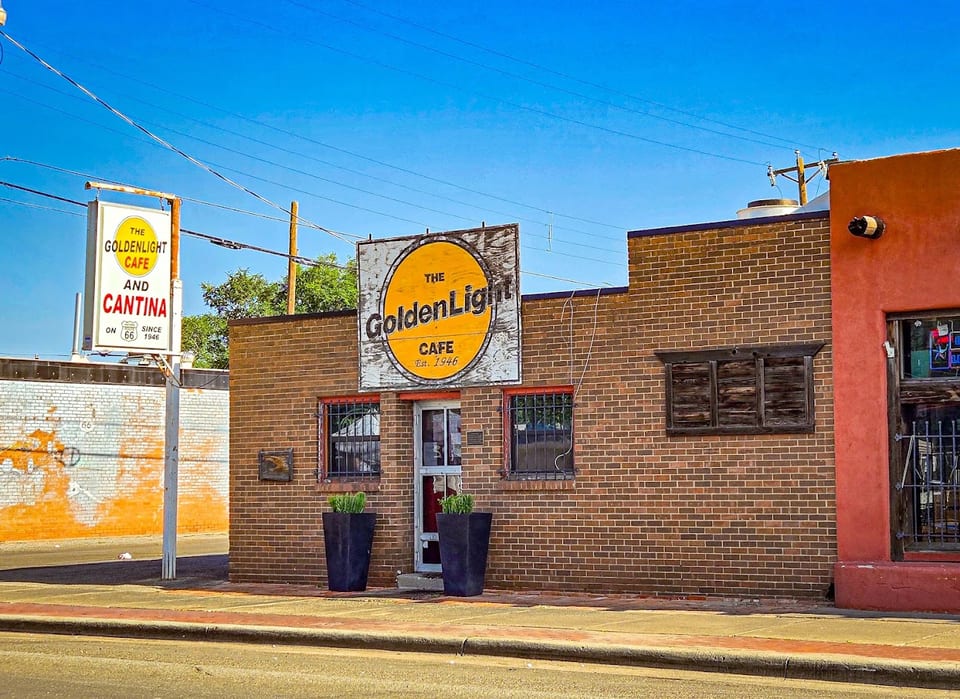Goldenlight Cafe