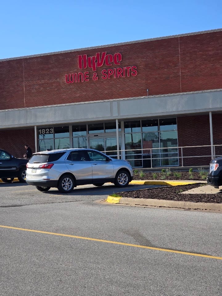 Hy Vee Wine & Spirits #1107