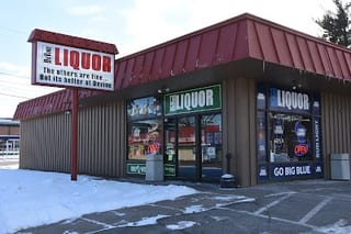 Devine Liquors Menomonie