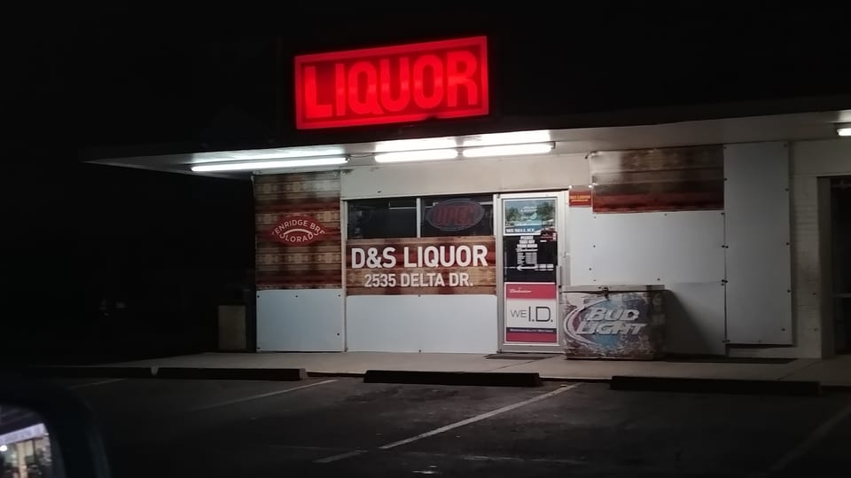 D & S Liquor