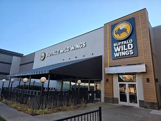 Buffalo Wild Wings Gril #770