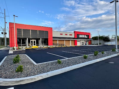 Luekens Liquors
