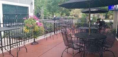 Coyotes Bar & Grill