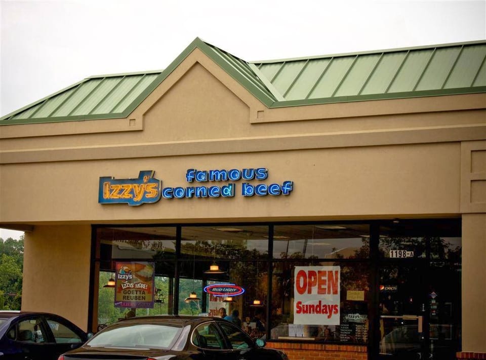 Izzy'S