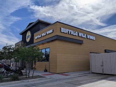 Buffalo Wild Wings Gril #601