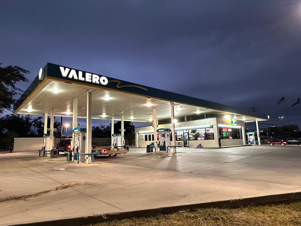 Valero Corner Store