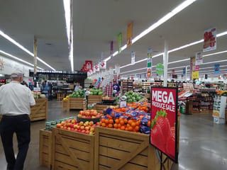 Hy Vee Wine & Spirits