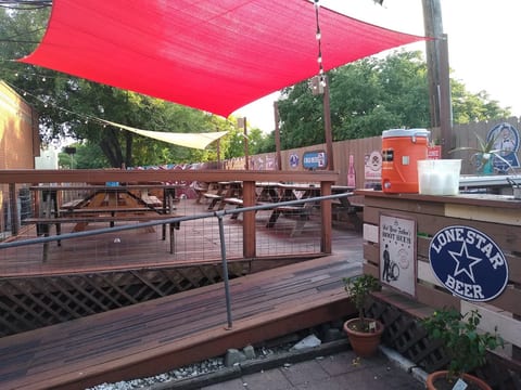 Bender Bar & Grill