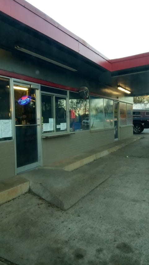 Dyers Package Store