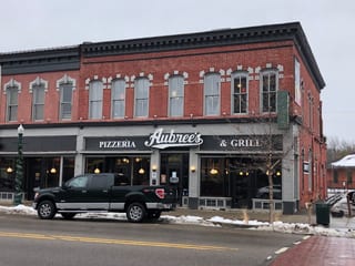 Aubrees Pizzeria & Grill