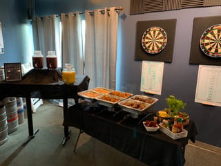 On Cue Sports Bar & Grill
