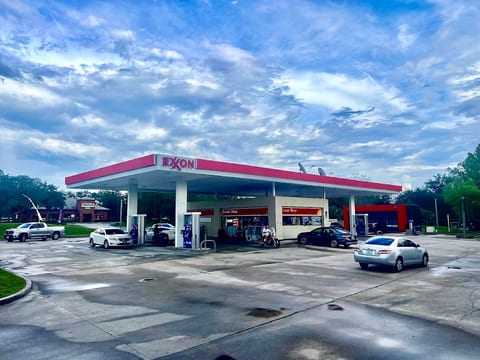 Wells Road Exxon