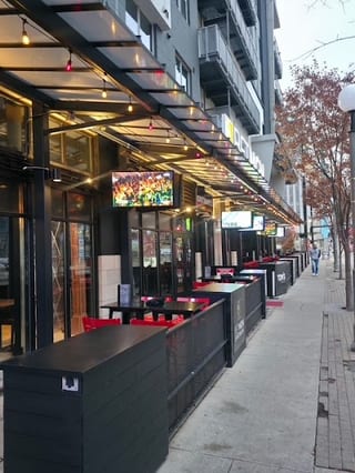 Toms Watch Bar