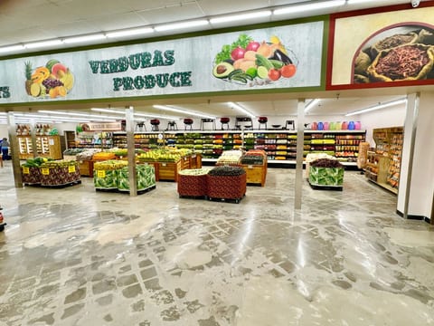 LA Michoacana Supermarket