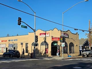 Gurus Market