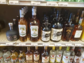 Big Red Liquors Chain
