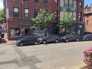 Simmons Liquors