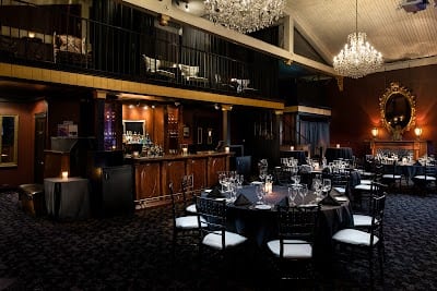 Standard Restaurant, The (519596)