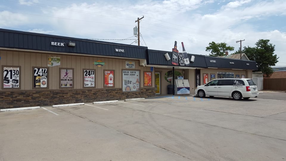 8th Street Liquor-Hays