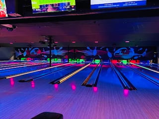Lake Bowl