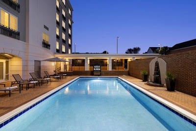 Courtyard By Marriott