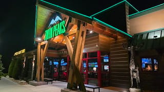 Twin Peaks Restaurant #106