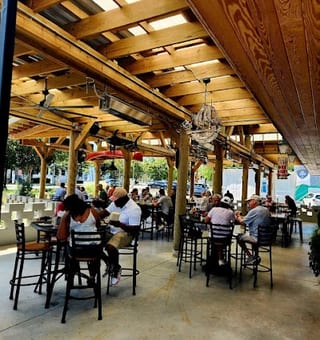 Six Feet Under Pub & Fish House