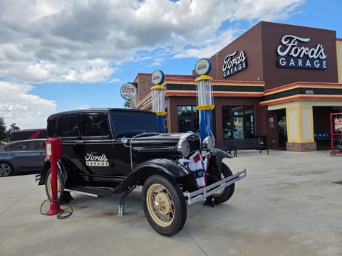 Fords Garage