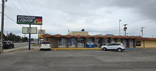 Doghouse Liquor