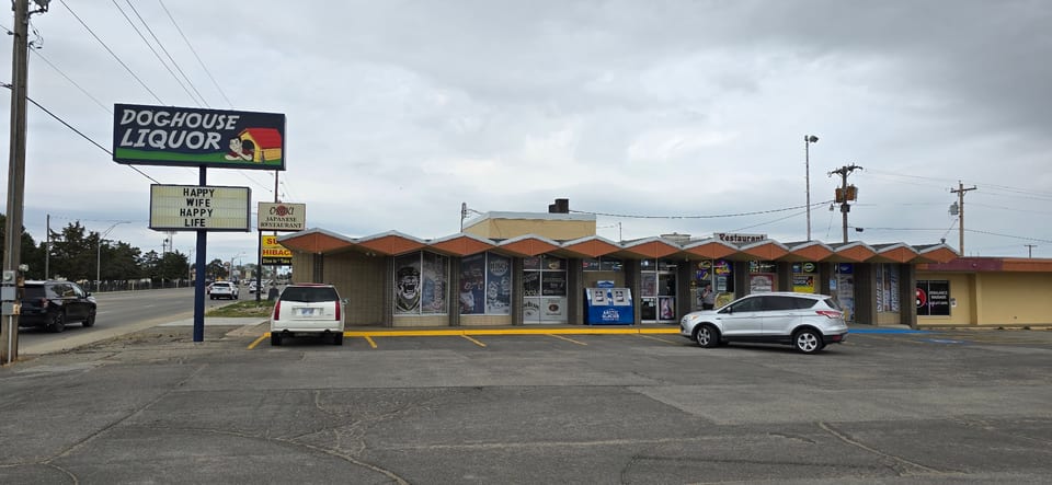 Doghouse Liquor