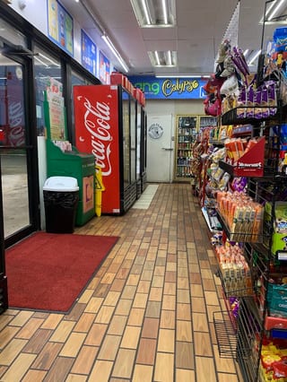 Texaco Food Mart_38