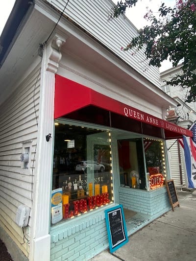 Queen Anne Liquors (chs Liq)